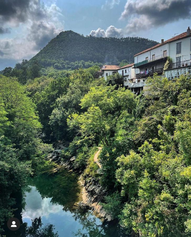 Hdec Hosteria De Castaneda Alojamiento Turistico プエンテ・ビエスゴ エクステリア 写真